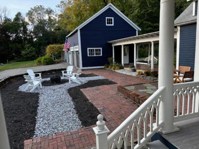 The Inn Crowd Bed And Breakfast Holden Extérieur photo
